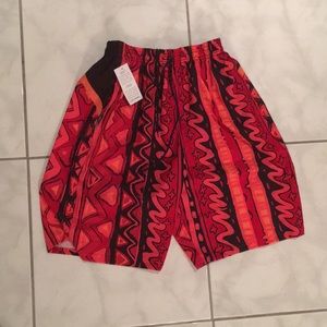 Men’s swim trunks